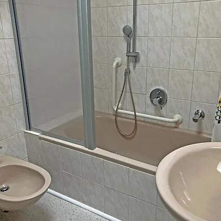 An Den Isarauen Apartment